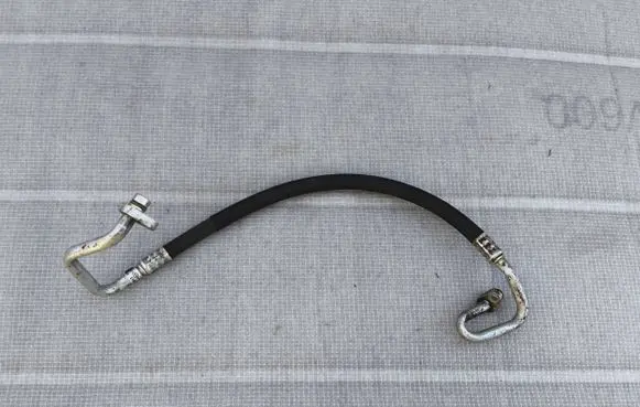Renault Captur Air conditioning (A/C) pipe/hose 924907813