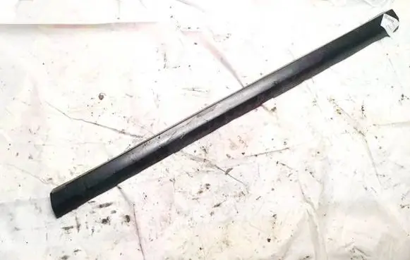 Volvo V70 Front door trim (molding) 