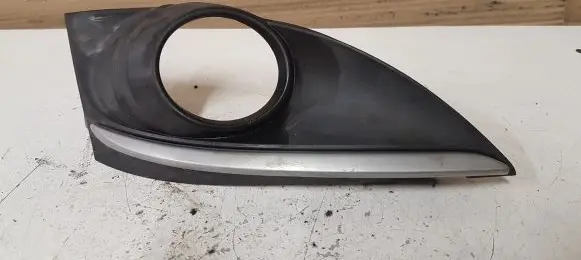 Mazda 6 Front fog light trim/grill GDK550013 K3006