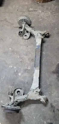 Volkswagen Polo IV 9N3 Rear axle beam 