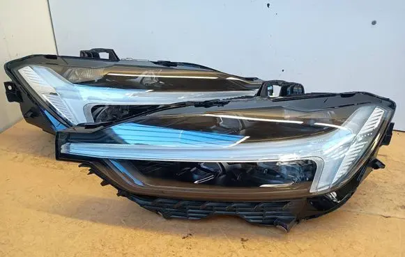 Volvo XC60 Rear/tail lights set 32342514