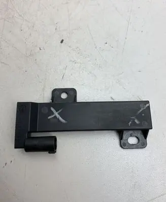 Maserati Levante Aerial antenna amplifier 68051315AB
