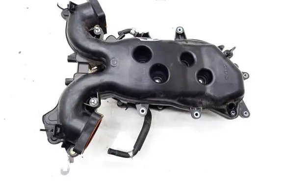Infiniti Q50 Intake manifold