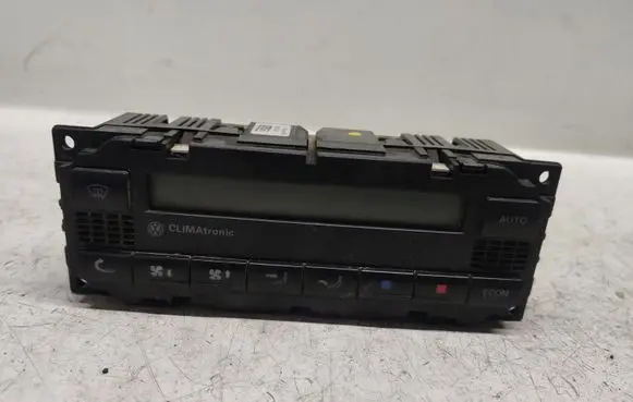 Volkswagen PASSAT B5 Climate control unit
