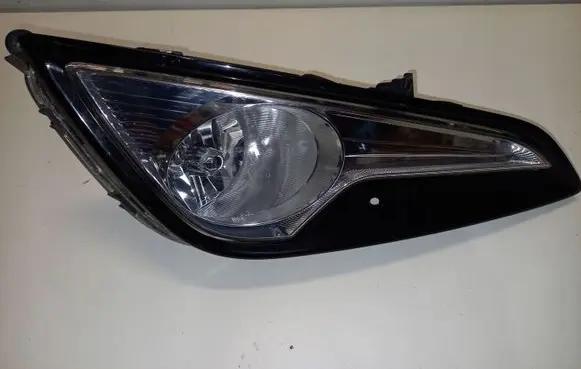 Hyundai i40 Front fog light 922023Z010 865283Z000