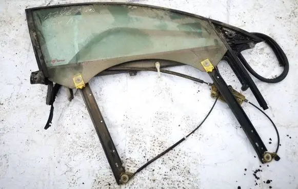 Audi A6 S6 C6 4F Front door window/glass frame 