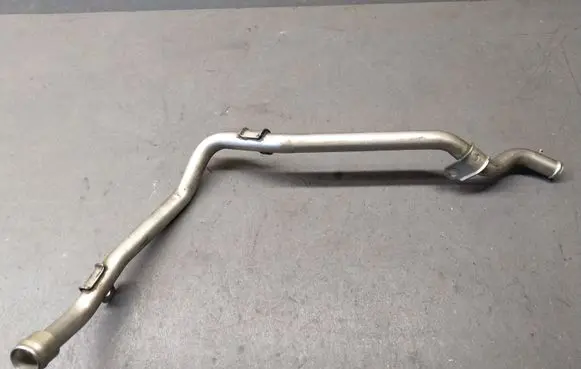 Audi A6 S6 C6 4F Engine coolant pipe/hose 06E131831B