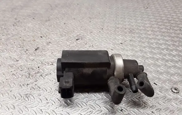 Audi A6 S6 C5 4B Turbo solenoid valve 059906627