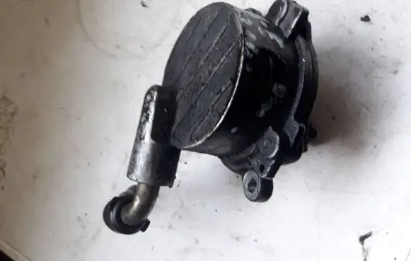Vacuum pump