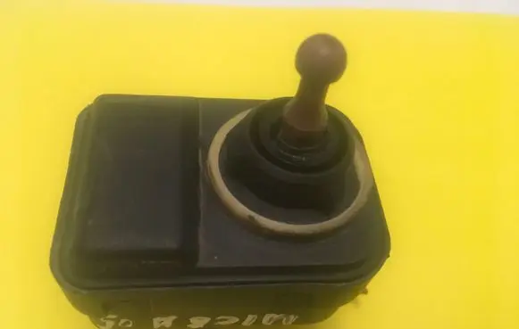 Nissan Micra Headlight level adjustment motor 