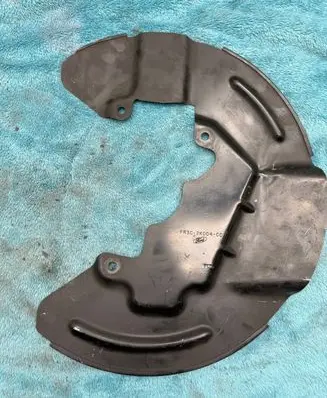 Ford Mustang VI Front brake disc dust cover plate 9163V1 FR3C2K004CC