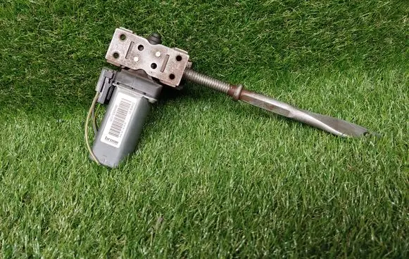 Land Rover Discovery Sport Seat adjustment motor 984685106 984685