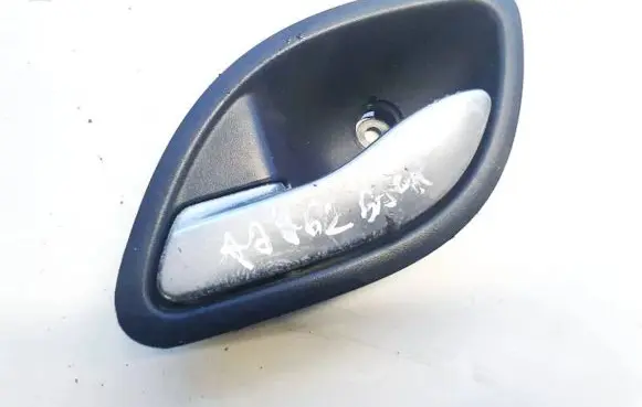 Renault Laguna II Rear door interior handle 8200000723 98007201