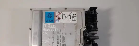 Mercedes-Benz CLE C236 Hybrid / electric car battery A0009827824