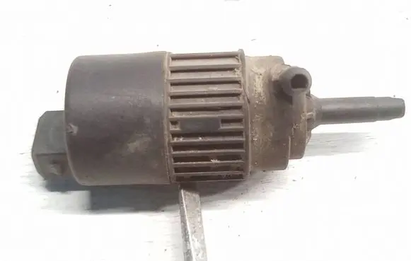 Mitsubishi Carisma Windscreen/windshield washer pump