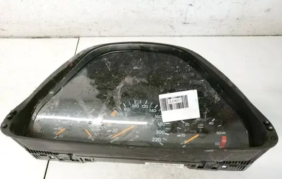Mercedes-Benz E W210 Speedometer (instrument cluster) 2105405147 110008764