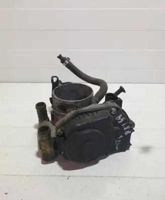 Volkswagen PASSAT B5 Throttle valve