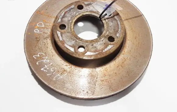 Volvo V50 Front brake disc ventiliuojamas