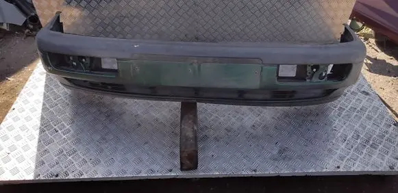 Volkswagen PASSAT B4 Front bumper 3A0807105
