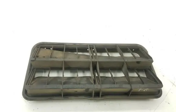 Citroen C8 Quarter panel pressure vent 1486126080