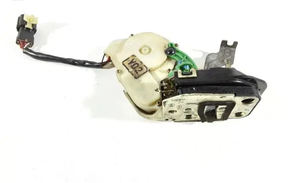 KIA Sorento Front door lock Y02