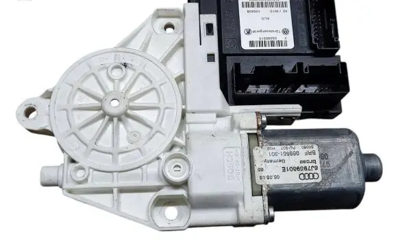 Audi TT TTS Mk2 Front door window regulator motor 8J7959801E 989451301