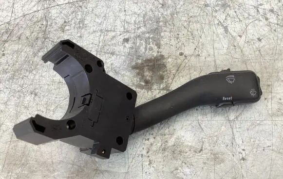 Skoda Superb B5 (3U) Wiper control stalk