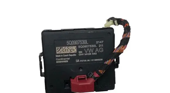 Volkswagen Golf VII Other control units/modules 5Q0907530L