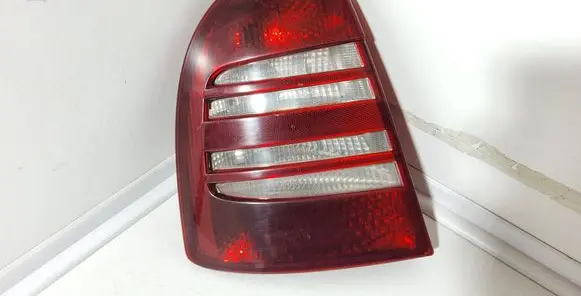 Skoda Superb B5 (3U) Rear/tail lights 3U5945095 3U5945111