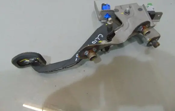 Clutch pedal