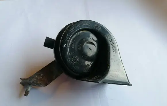 BMW 3 E90 E91 Horn signal 703881157