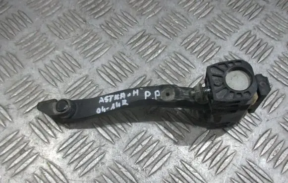 Opel Astra H Front door check strap stopper