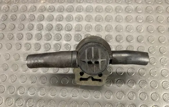 Mercedes-Benz SL R129 Vacuum valve A0004769732