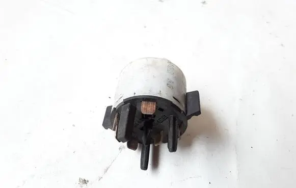 Audi A4 S4 B6 8E 8H Ignition lock contact 4B0905849