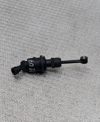 Renault Clio III Clutch slave cylinder 8200436139