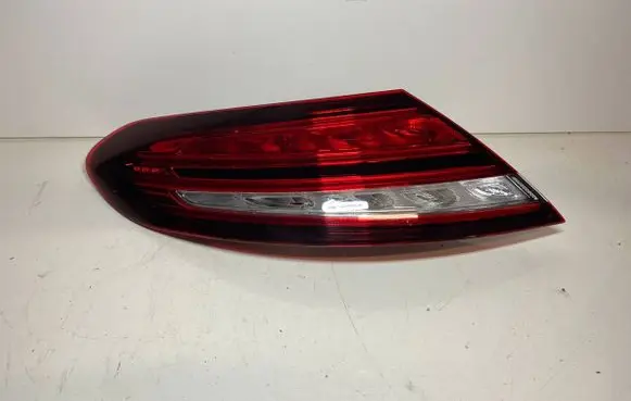 Mercedes-Benz C W205 Rear/tail lights A2059062905 00069145 2SD011786