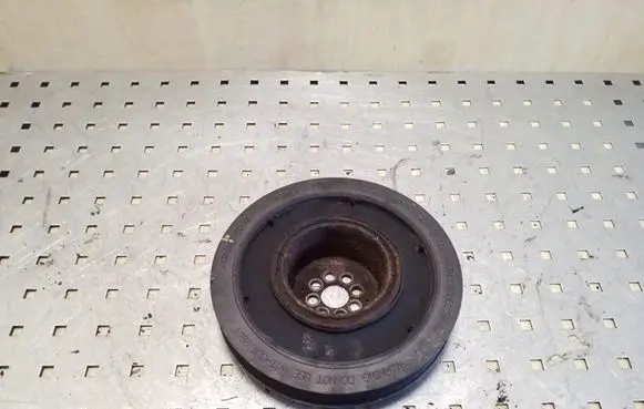 Volkswagen Touareg I Crankshaft pulley 057105251 059105251