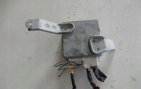 Toyota Yaris Active stabilizer control/valve assembly 0D080