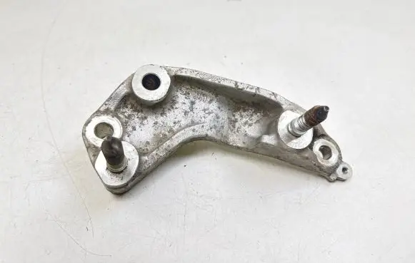 Honda CR-V Gearbox mounting bracket 55SMJ