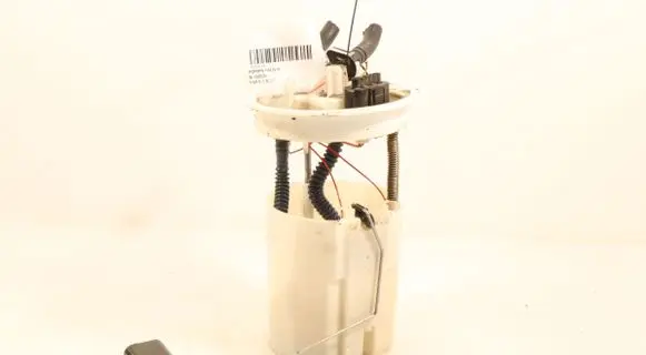 Volvo V40 Mechanical fuel pump 31321094
