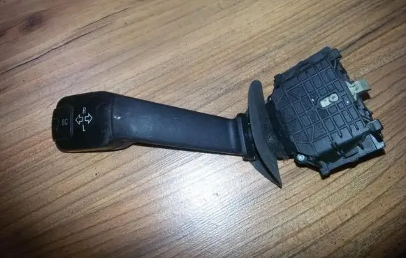 BMW 7 E38 Indicator stalk