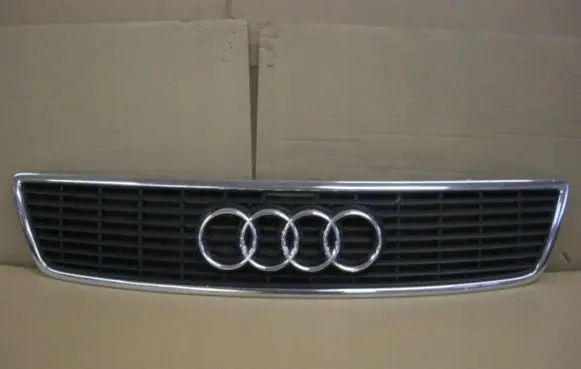 Audi A8 S8 D2 4D Front bumper upper radiator grill
