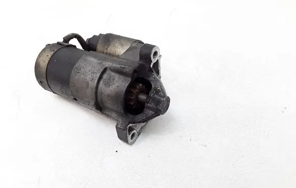Nissan Almera N16 Starter motor 8200227092