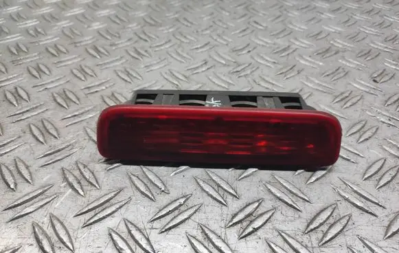 Citroen Nemo Third/center stoplight 