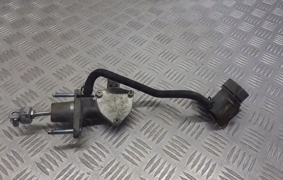 Honda Accord Clutch slave cylinder 