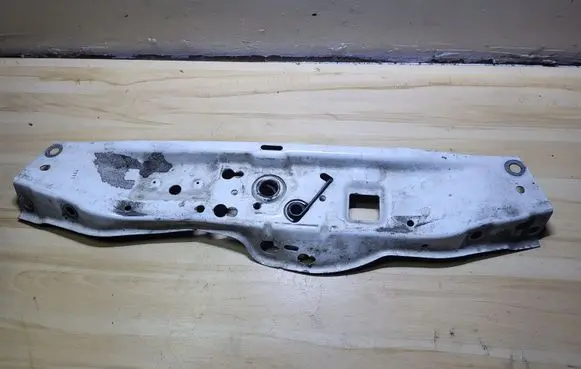 Opel Astra H Top upper radiator support slam panel