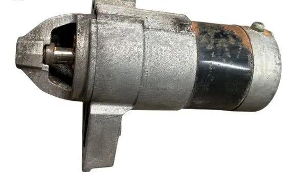 Peugeot 208 I Starter motor 9801667580 M000T93582