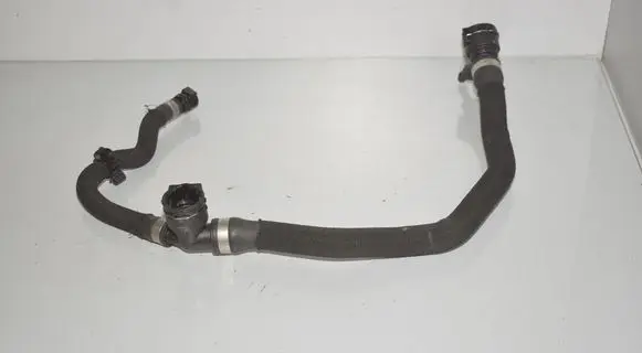 Engine coolant pipe/hose