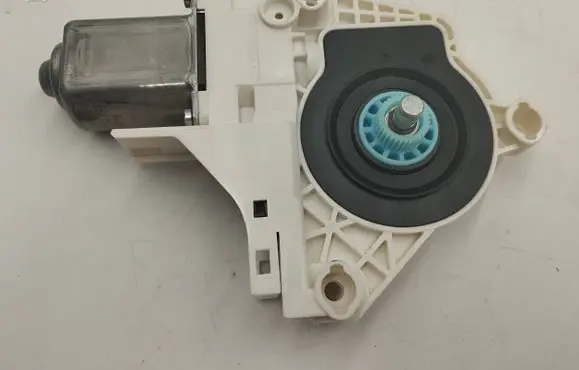 Audi A1 Rear door window regulator motor 8K0959812A 103691813201 150430250320