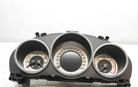 Mercedes-Benz E W212 Speedometer (instrument cluster) A2129001025